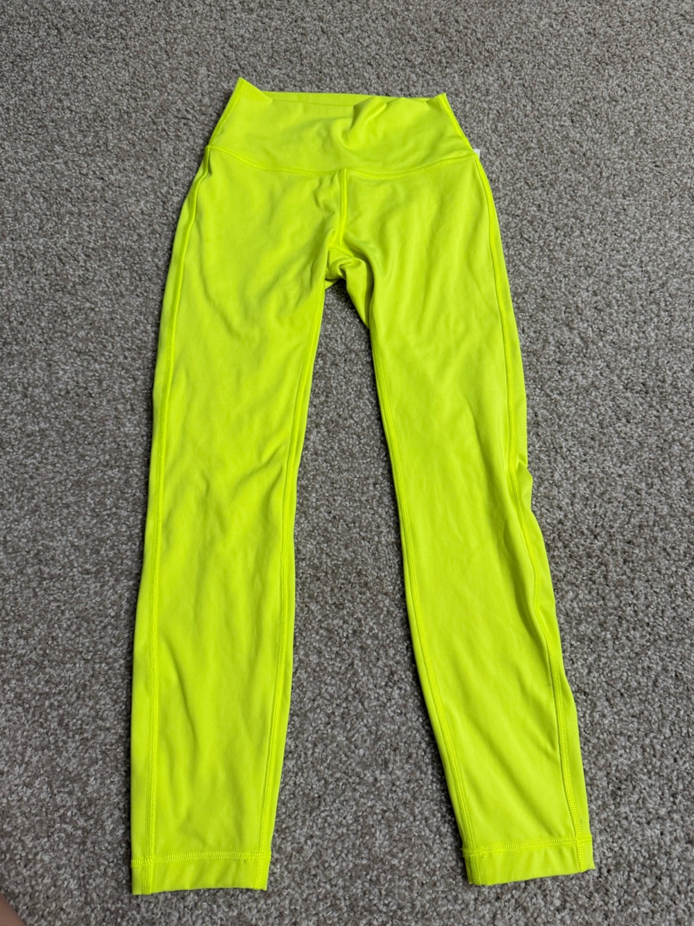 Lululemon Wunder Under High-Rise Tight 25"
Highlight Yellow